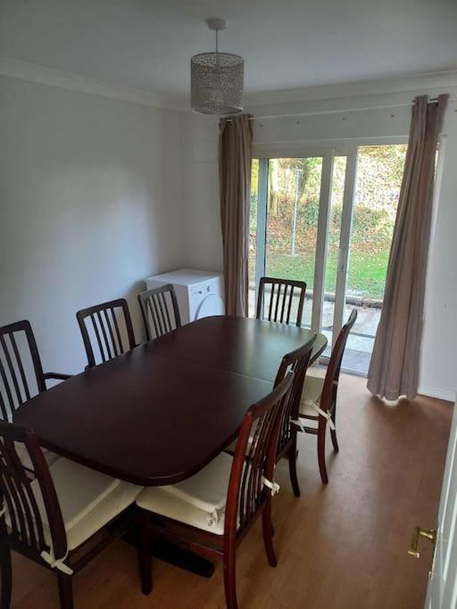 Вилла Large 4Bed Available Long-Term In Леттеркенни Экстерьер фото